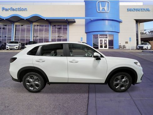New 2026 Honda HR-V LX image 7