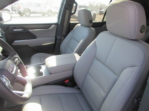New 2026 GMC Acadia Elevation w/ Black Edition AWD/4WD image 13