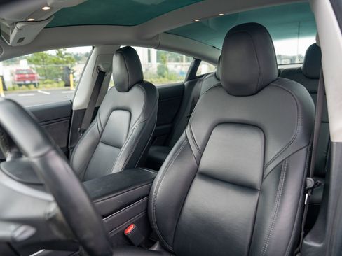 Used 2019 Tesla Model 3 Long Range image 5