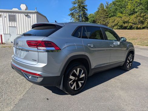 Certified 2023 Volkswagen Atlas Cross Sport SE AWD/4WD image 4