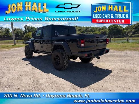 Used 2023 Jeep Gladiator Sport image 8