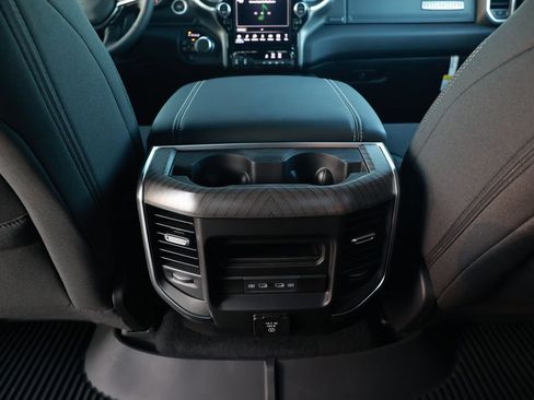 New 2026 RAM 1500 4x4 Crew Cab image 28