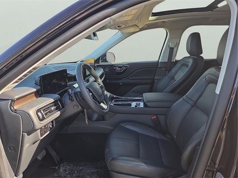 New 2026 Lincoln Aviator Reserve image 12