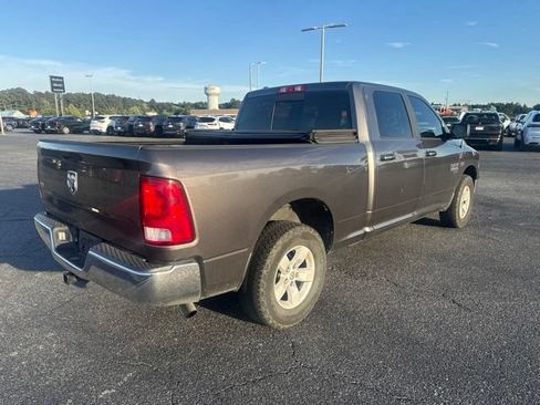 Used 2019 RAM 1500 Classic SLT RWD image 3
