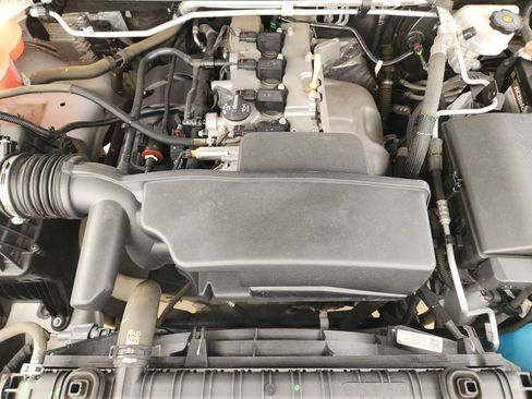 Used 2022 Chevrolet Colorado LT w/ Fleet Safety Package RWD image 33