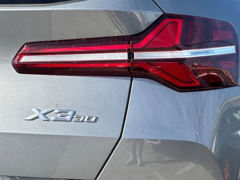 Used 2026 BMW X3 xDrive30 w/ Premium Package image 13