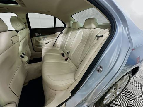 Used 2018 Mercedes-Benz E 300 image 28