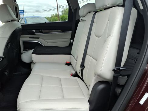 Used 2020 Kia Telluride EX w/ Towing Package AWD/4WD image 23