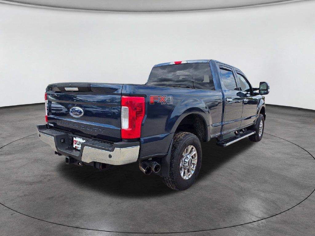 Used 2019 Ford F250 XLT w/ XLT Premium Package AWD/4WD image 10