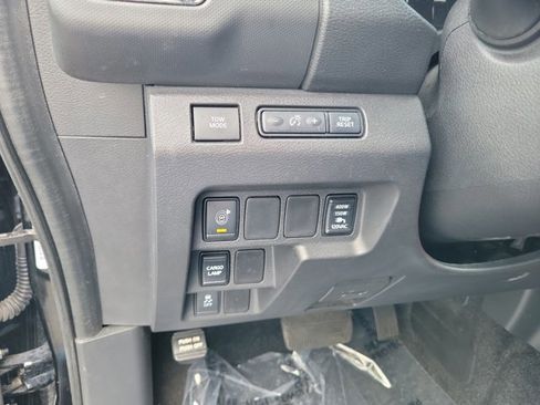 Used 2022 Nissan Frontier Pro-X RWD image 19