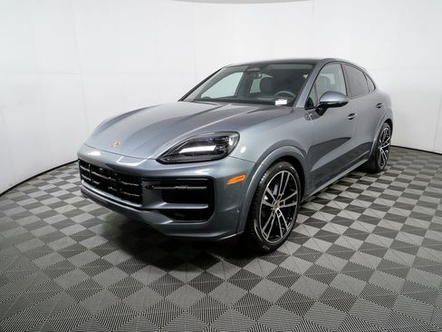 New 2026 Porsche Cayenne GTS image 1