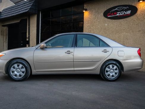 Used 2004 Toyota Camry LE FWD image 6