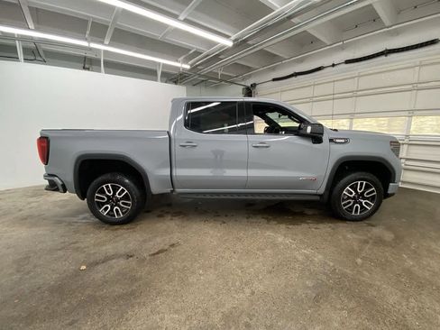 Used 2025 GMC Sierra 1500 AT4 w/ AT4 Premium Package image 7