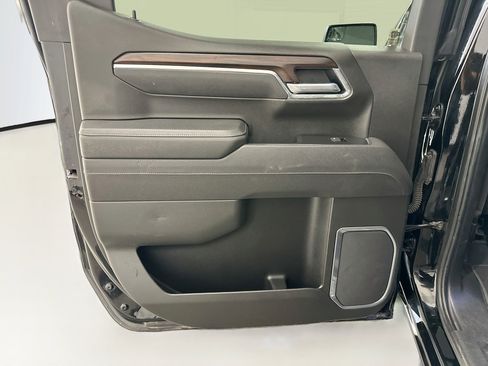 Used 2025 GMC Sierra 1500 SLT AWD/4WD image 27