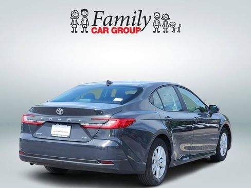 Certified 2025 Toyota Camry LE image 4