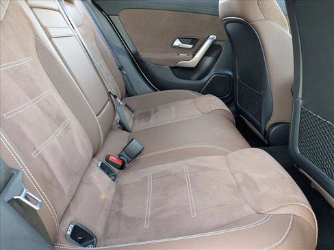 Used 2025 Mercedes-Benz CLA 250 image 18