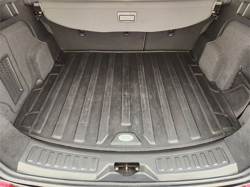 Used 2024 Land Rover Discovery Sport S image 31