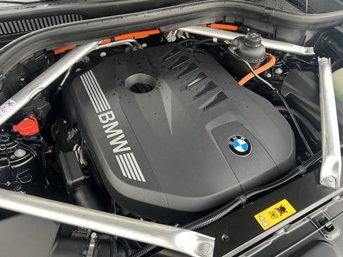 New 2026 BMW X5 xDrive50e w/ M Sport Package image 18