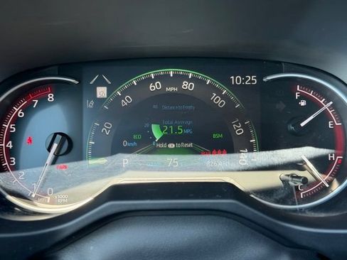 Used 2025 Toyota RAV4 LE AWD/4WD image 22