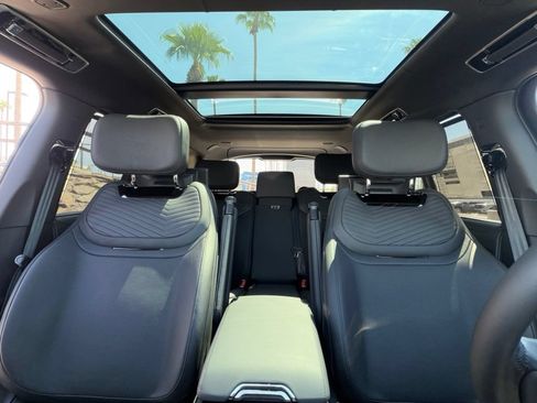 New 2026 Land Rover Range Rover SV AWD/4WD image 6