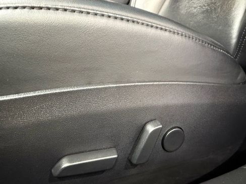 Used 2018 Tesla Model 3 Long Range RWD image 23