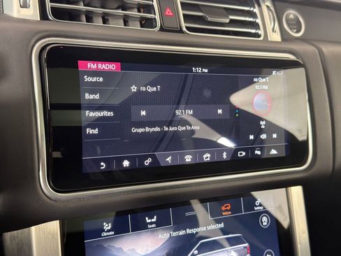 Used 2020 Land Rover Range Rover HSE image 26