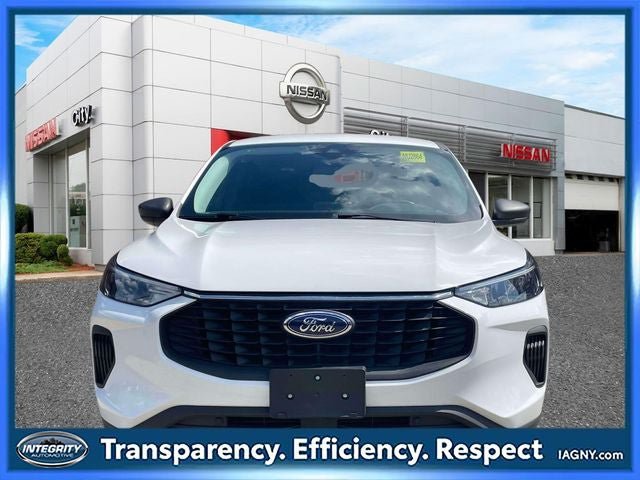 Used 2023 Ford Escape Active AWD/4WD image 2