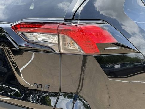 Certified 2025 Toyota RAV4 XLE w/ Convenience Package FWD image 7