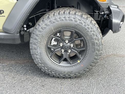 New 2026 Jeep Wrangler Unlimited Sport AWD/4WD image 33