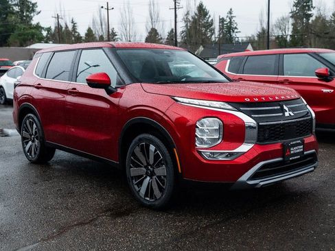 New 2026 Mitsubishi Outlander SE AWD/4WD image 1