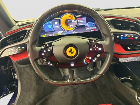 Used 2023 Ferrari SF90 Spider image 23