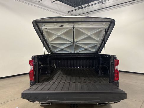 Used 2023 Chevrolet Silverado 1500 LT w/ Z71 Off-Road Package AWD/4WD image 38