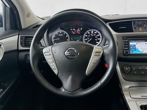 Used 2014 Nissan Sentra SR w/ SR Driver Package FWD image 17