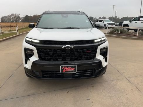 Used 2024 Chevrolet Traverse RS w/ LPO, Floor Liner Package image 4