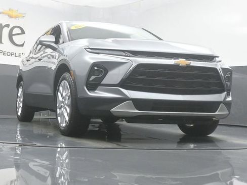 Used 2023 Chevrolet Blazer LT w/ LPO, Floor Liner Package FWD image 3