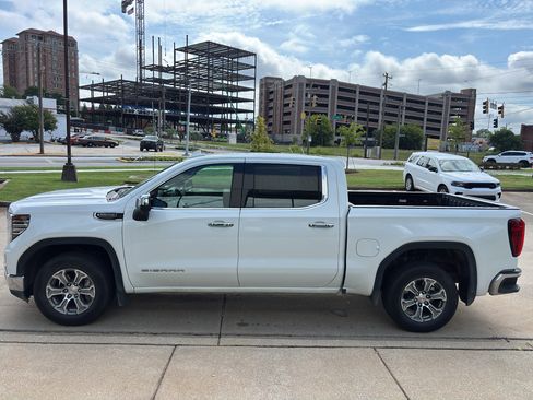 Used 2025 GMC Sierra 1500 SLT RWD image 5