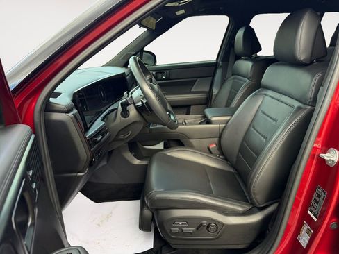 Used 2024 Hyundai Santa Fe Calligraphy image 11