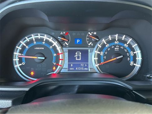 Used 2019 Toyota 4Runner SR5 image 31