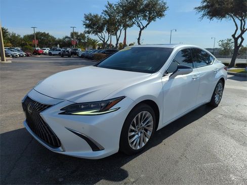 Used 2023 Lexus ES 350 Ultra Luxury image 10