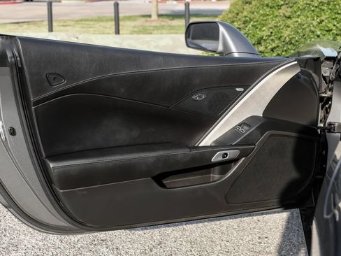 Used 2016 Chevrolet Corvette Stingray Coupe RWD image 46