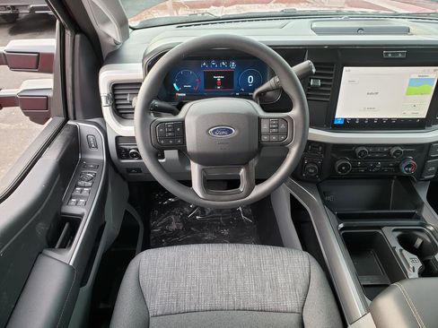 New 2026 Ford F350 XLT w/ XLT Premium Package AWD/4WD image 9