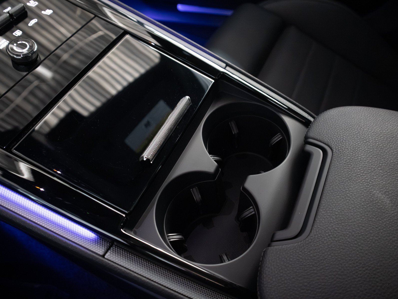 Certified 2026 Porsche Panamera RWD image 18
