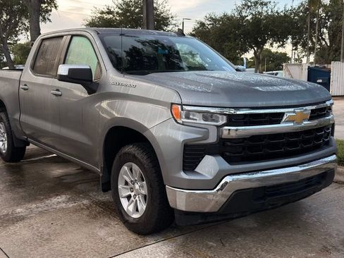 Used 2025 Chevrolet Silverado 1500 LT RWD image 4