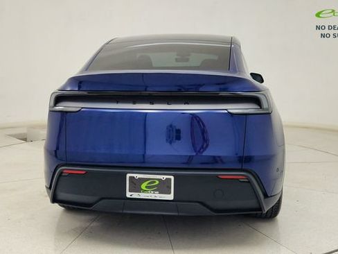 Used 2026 Tesla Model Y 2WD image 9