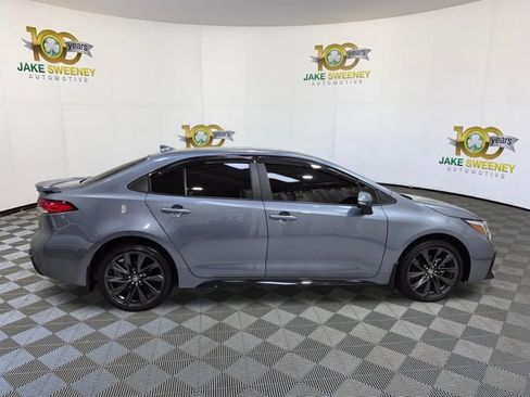Used 2025 Toyota Corolla SE FWD image 11