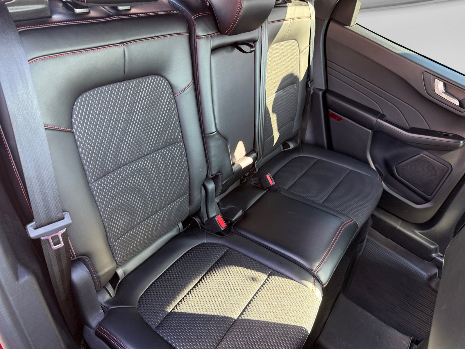 Used 2024 Ford Escape ST-Line w/ Tech Pack #1 AWD/4WD image 20