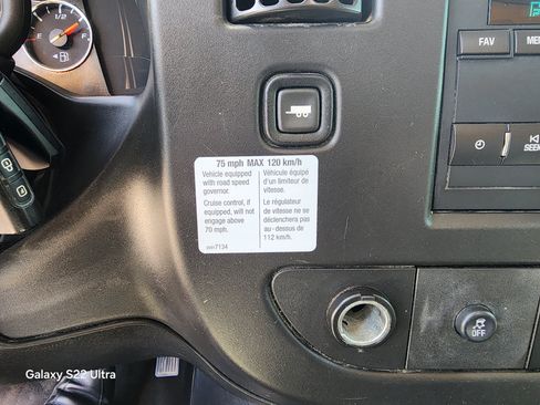 Used 2019 GMC Savana 3500 w/ Driver Convenience Package RWD image 16