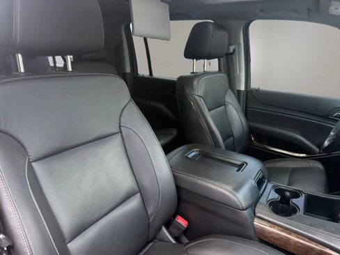 Used 2020 Chevrolet Suburban LT AWD/4WD image 58