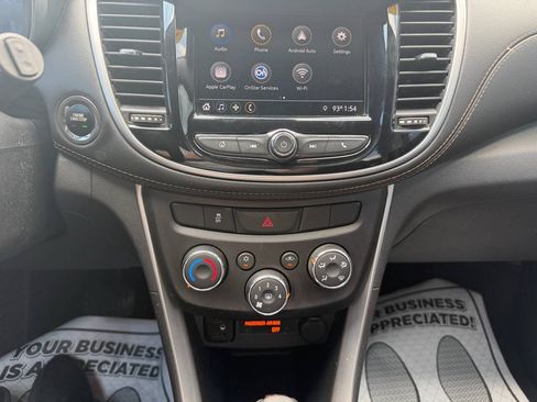 Used 2019 Chevrolet Trax LT w/ LT Convenience Package FWD image 15