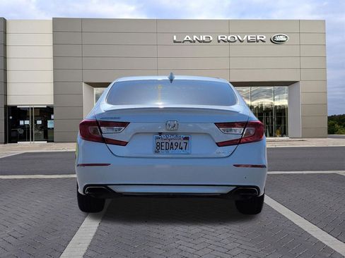 Used 2018 Honda Accord Sport image 6
